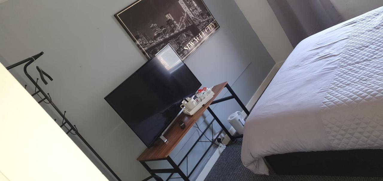 Red Lion Hotel Tredegar Ngoại thất bức ảnh
