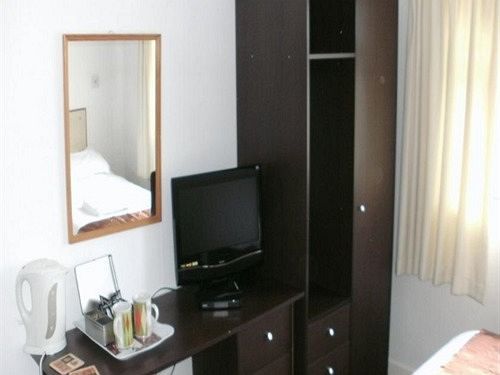Red Lion Hotel Tredegar Ngoại thất bức ảnh
