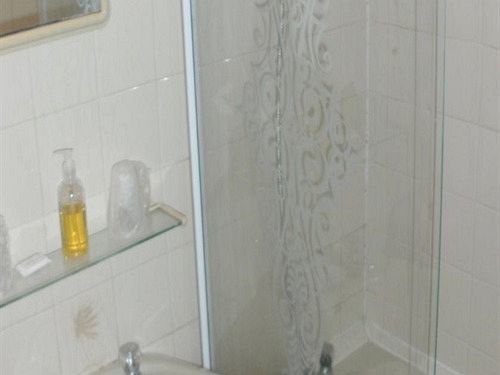 Red Lion Hotel Tredegar Ngoại thất bức ảnh
