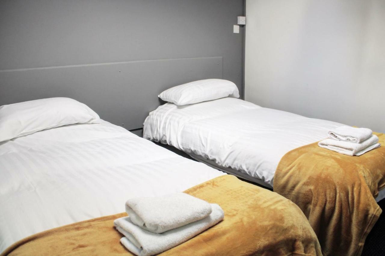 Red Lion Hotel Tredegar Ngoại thất bức ảnh
